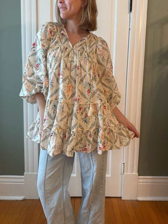 TALULAH Tops - TALULAH Cream Floral Tiered Tunic Blouse